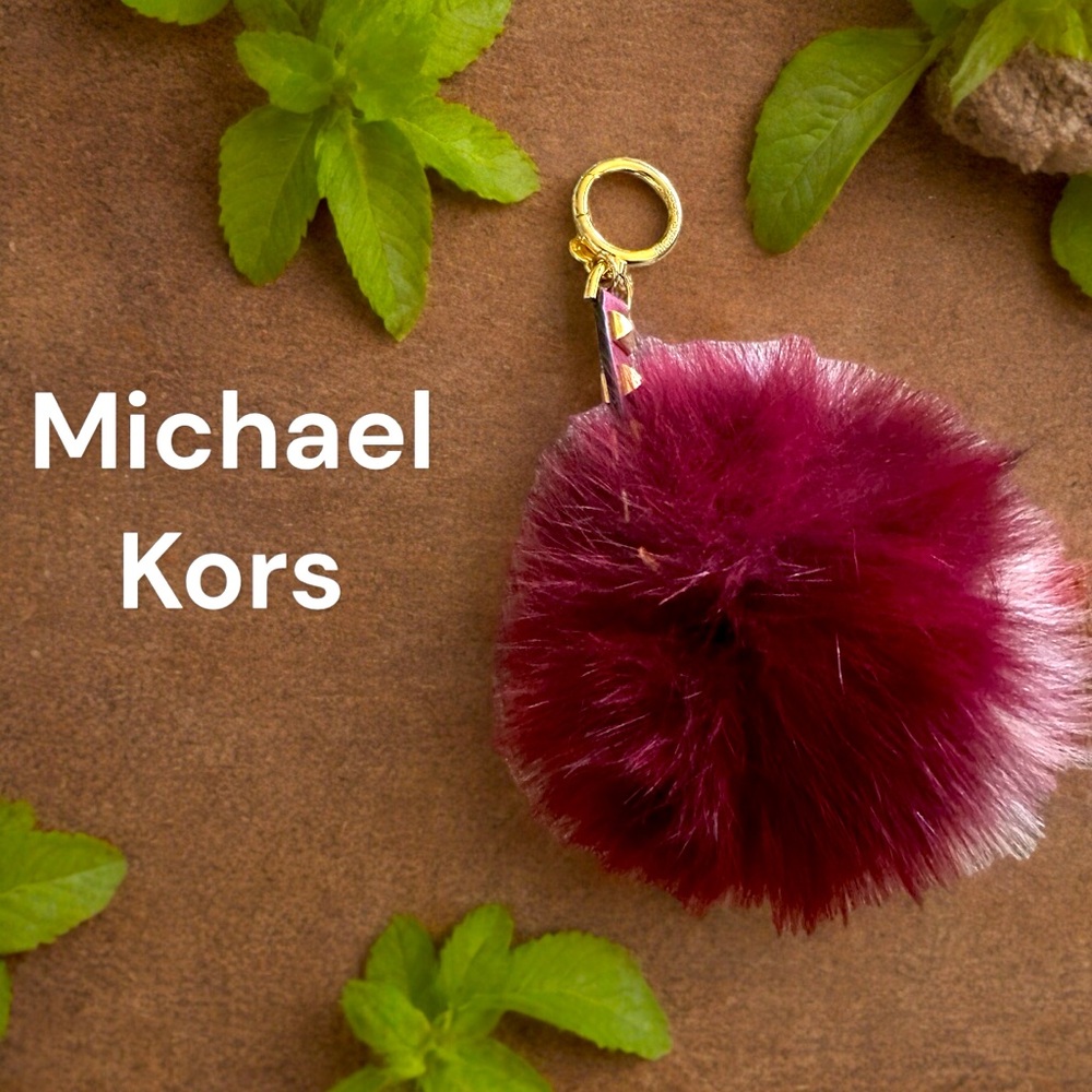 Michael Kors Key‎ Chain Accessory! - Picture 2 of 2